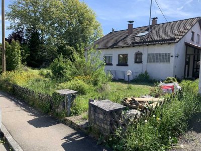 Charmantes Einfamilienhaus mit großem Grundstück renovierungsbedürftig und voller Potenzial!