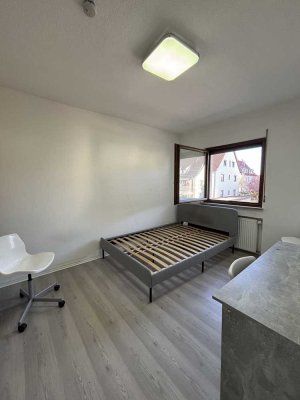 Schönes WG-Zimmer zentral in Zuffenhausen, nahe Porsche!