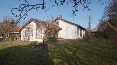 Reserviert! Schönes Einfamilienhaus mit großem Gartengrundstück