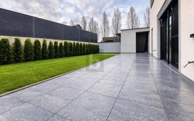 MODERNE ARCHITEKTUR TRIFFT AUF HÖCHSTE WOHNQUALITÄT