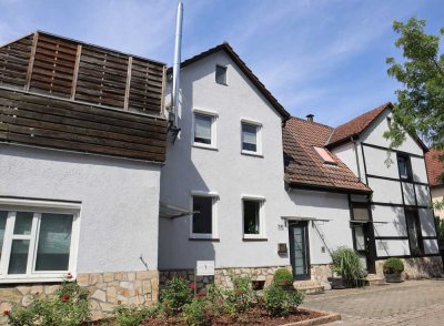 Großzügiges Wohnhaus mit vermietetem Anbau, PV-Anlage & wunderschöner Dachterrasse in Frankenbach