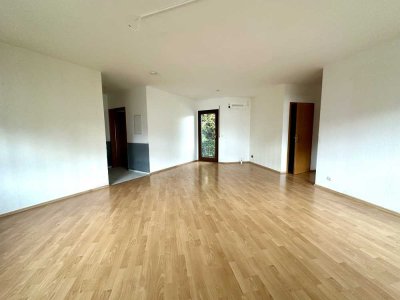 KR-Uerdingen: 2- Zimmerwohnung mit Balkon zu mieten