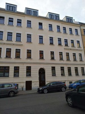 4-Zimmer-Wohnung mit Balkon, Fußbodenheizung und Gartenmitbenutzung in Möckern