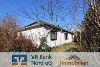 Ebenerdiger Bungalow mit großem Keller in zentraler Lage von Süderlügum