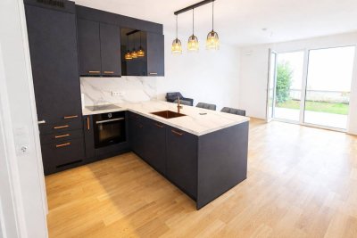Ihr neues Zuhause: Stilvolle 2-Zimmer-Gartenwohnung mit Flair