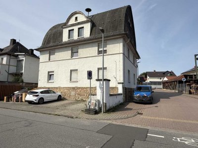Renditestarkes Mehrfamilienhaus in Lauflage zum Bahnhof