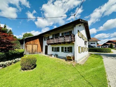 TRADITION - RESTAURIERUNG - DENKMALSCHUTZ - Wohnhaus mit landwirtschaftlichem Anbau in Lechbruck