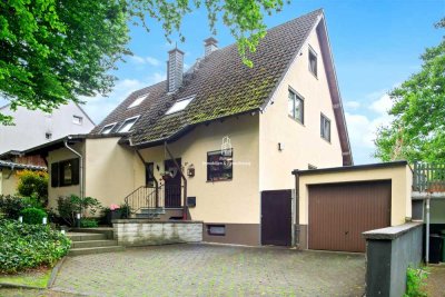 Hochwertig modernisierte Doppelhaushälfte mit Garten, Kamin und Sauna