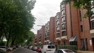 Citynah und ruhig!  Große 2 Zimmer Wohnung in D-Düsseltal mit TG-Stellplatz!