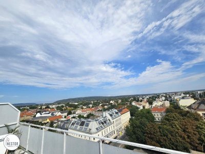 Charmante, vollrenovierte 4-Zimmer-DG-Wohnung mit 2 Terrassen und Fernblick!
