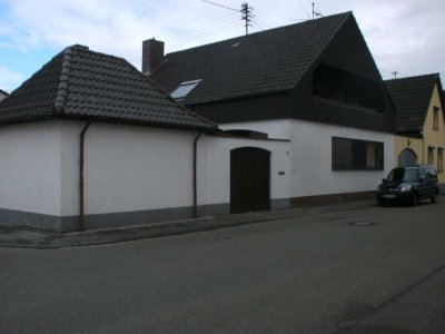 Feines Einfamilienhaus im Bungalowstil in ruhiger Lage
