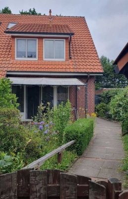 Charmante Doppelhaushälfte in Wiefelstede – ideale Lage mit perfekter Anbindung nach Oldenburg