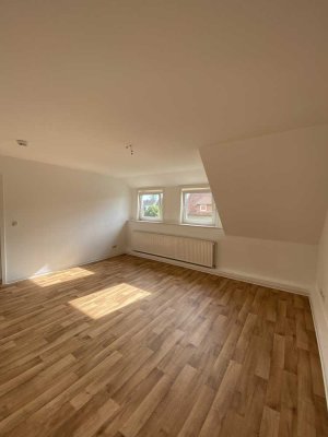 Nachmieter gesucht: 2-Zimmer Dachgeschosswohnung