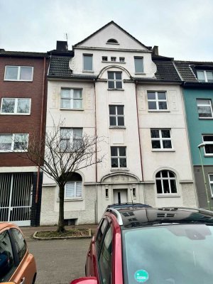 Wohnung mit Altbaucharakter in ruhiger Lage!
