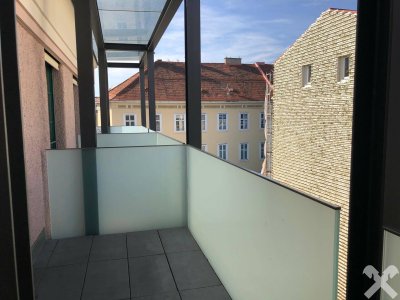 GENIAL ZENTRAL FÜR STADTLIEBHABER! Wohnung mit Balkon in schönem Jugendstilhaus