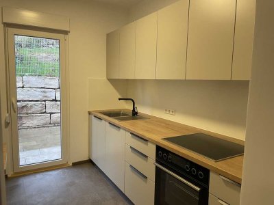 neue 3-Zimmer-Wohnung direkt in den Weinbergen mit Einbauküche und Terasse