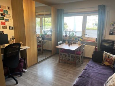 Zentrales 1 ZKB Appartment mit Pantry Küche und Stellplatz