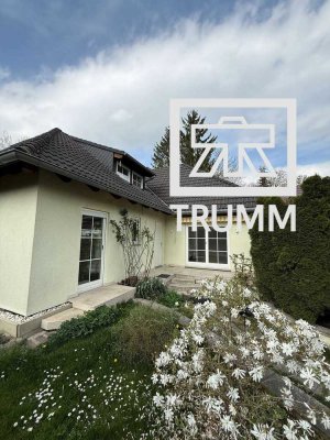 Repräsentatives Einfamilienhaus mit Garten und Garage  in begehrter Lage von Markkleeberg