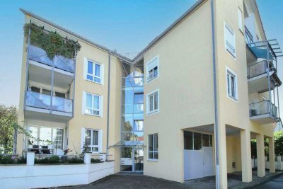Gepflegte 2-Zimmer-Wohnung mit Terrasse, Gartenanteil und TG-Stellplatz in Kornwestheim
