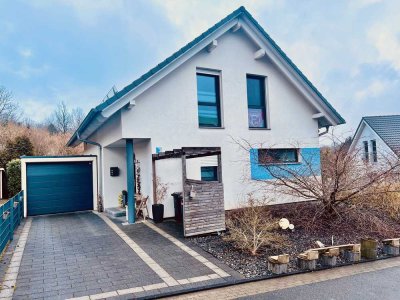 Freistehendes & energetisches & schickes Einfamilienhaus in familienfreundlicher Lage!