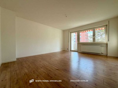 Sanierte Vier-Zimmer-Wohnung mit Balkon und Garage | Hochparterre