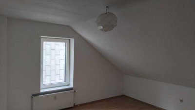 2 Zimmer in der 3. Etage zu vermieten, Pluto Str. 118