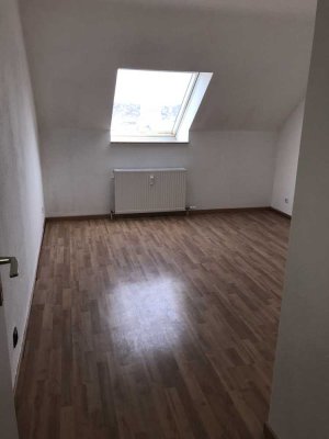 Helle 3-Zimmer-Wohnung mit Dachterrasse und Wintergarten in der Nähe des Agaplesion Krankenhauses