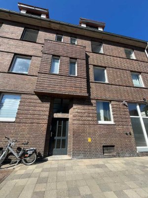 Moderne 3,5-Zimmer Wohnung mit EBK, 2 Bädern in Maschseenähe