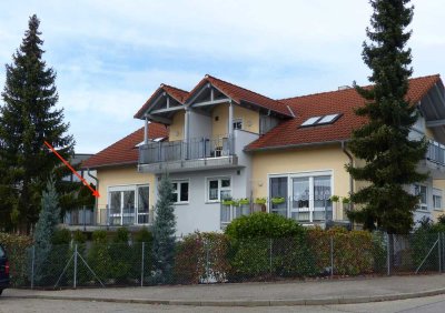 Lichtdurchflutete 3-Zi.-WHG mit Garagenplatz und großem Balkon in ruhiger Wohnlage von Ilsfeld