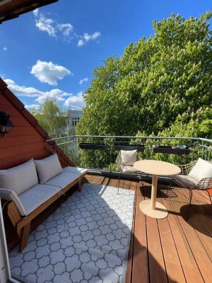 Penthouse Wohnung mit Balkon in Friedrichshain