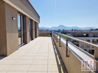 Unbeschreibliches Panorama - XXL Terrasse, 2 (!) TG-Plätze - Exklusive, sehr helle Penthouse Wohnung