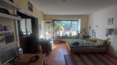 1-Zimmer-Wohnung mit Balkon im 1. OG in Kassel Vorderer Westen