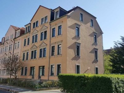 Ruhige Lage, schöner Balkon- eigenes kleines Reich.