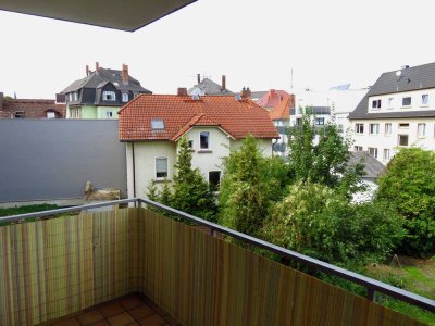 Helle ruhige Einzimmer-Wohnung mit Balkon und Flair