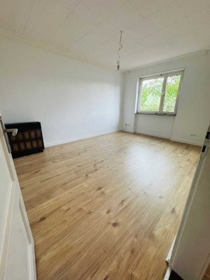Helle, frisch renovierte 3-Zimmer-Wohnung mit Balkon, Gartenmitnutzung und flexibler Raumaufteilung