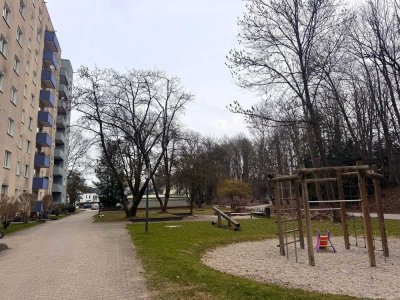 Charmante 3-Zimmer Wohnung mit Stellplatz in München