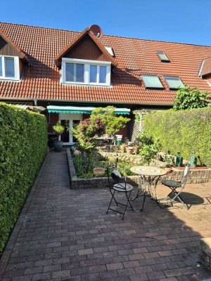 PROVISIONSFREI Möbliertes Reihenhaus mit Südterrasse, Gartenidylle & ausgebautem Wohnkeller