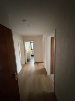 3 Zimmer - Wohnung sucht nette Nachmieter