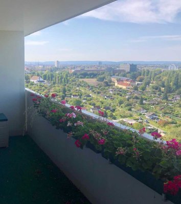 Wohnen mit Ausblick über Hannover - Barrierefreie 3-Zimmer-Wohnung mit Loggia