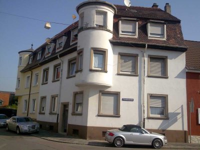 6 Parteien-Mehrfamilienhaus in Neckarau mit Fernwärme-ohne Makler