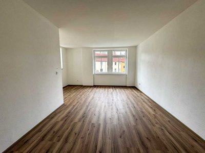 Erstbezug! 3-Raum-Wohnung mit Balkon in ruhiger Lage von Schneeberg