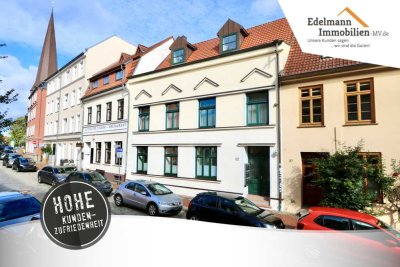 Historisches Mehrfamilienhaus mit 7 Wohnungen, Gewölbekeller & ca. 515 m² vermietbare Fläche!