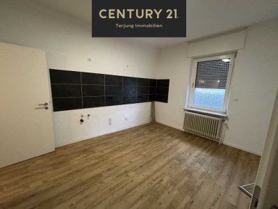 renovierte Erdgeschoßwohnung in zentraler Lage