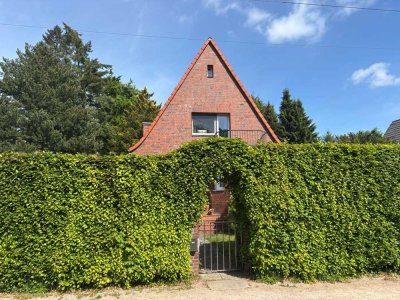 "Rotklinker-Liebhaber-Einfamilienhaus" - in allerbester Wohnlage von Wellingsbüttel!