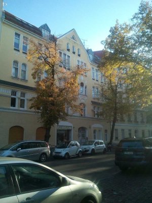 Bald bezugsfreie 1-Zimmer Wohnung im schönen Altbau nahe Spandauer Altstadt!