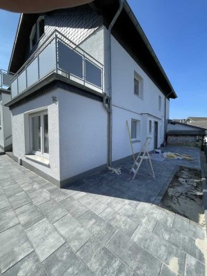 Erstbezug nach Sanierung! Zentrum, Glasfaser, Terrasse und Balkon