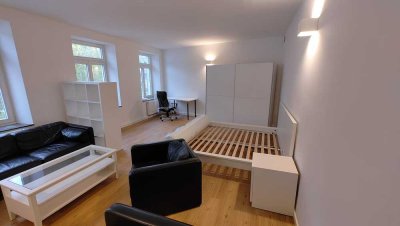 Einzelnes WG-Zimmer in Loft-Wohnung mit Dachterrasse in kernsaniertem Denkmal