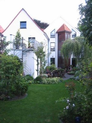 Luxuswohnung mit Sauna, Kamin, Küche und großem Balkon innerhalb der Wallmauer