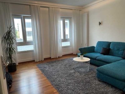 Stilvoll Wohnen in eleganter 5 Zimmerwohnung