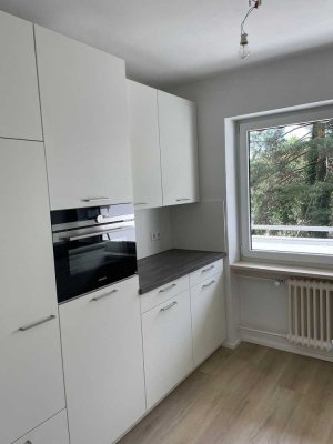 Modernisierte 3-Zimmer-Wohnung mitten im Grünen mit neuer EBK in Ismaning